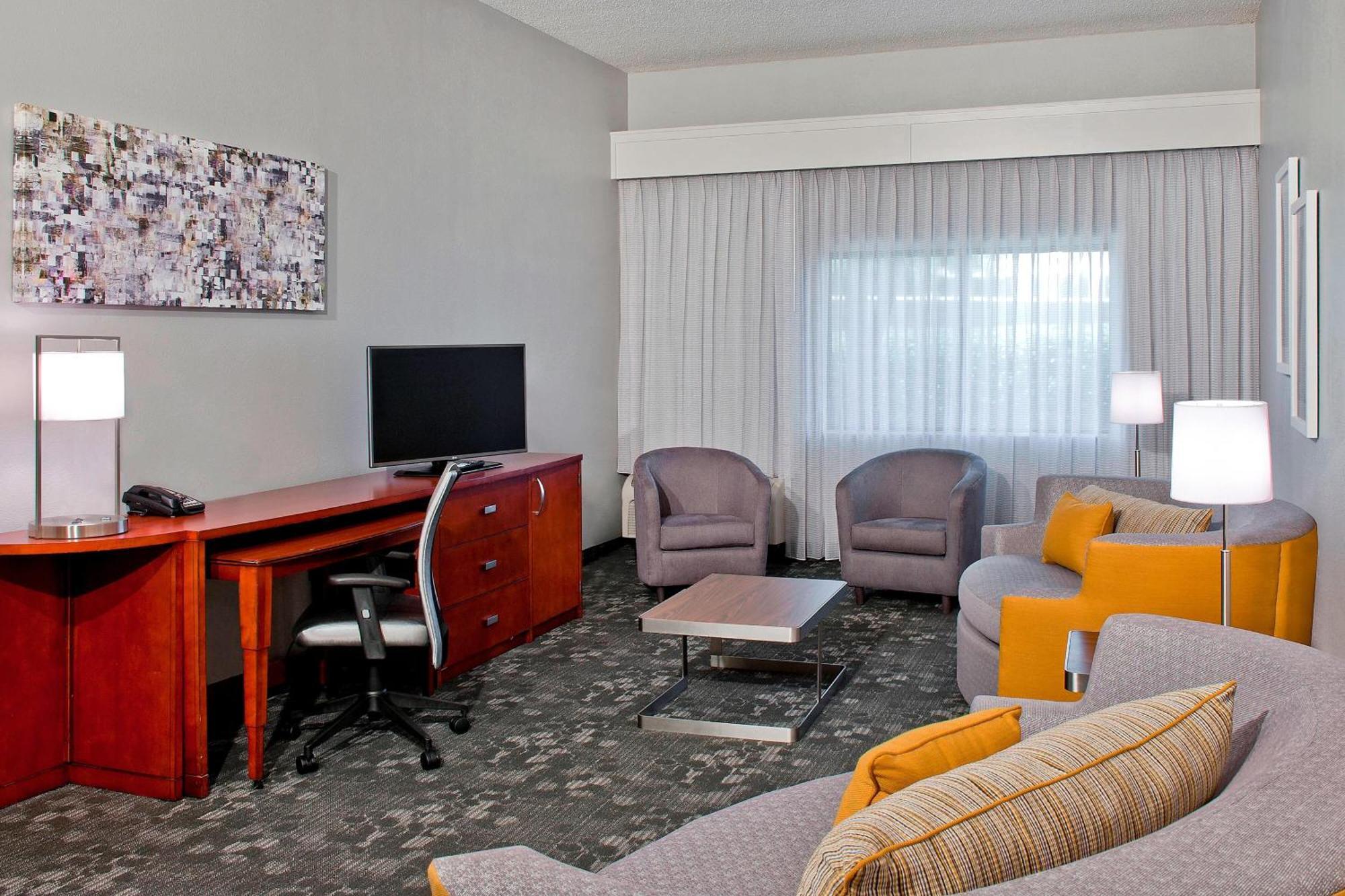 Courtyard By Marriott Charlotte Ballantyne Bagian luar foto